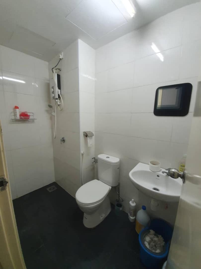 Vista Alam Serviced Apartment Near Idcc Sacc Pkns Uitm Msu Avisena شاه علام المظهر الخارجي الصورة