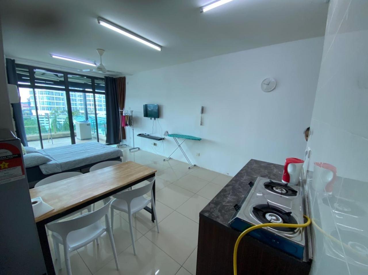 Vista Alam Serviced Apartment Near Idcc Sacc Pkns Uitm Msu Avisena شاه علام المظهر الخارجي الصورة